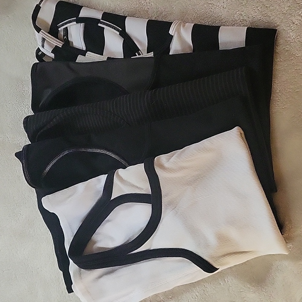 Lululemon Racerback tank bundle - Picture 6 of 7